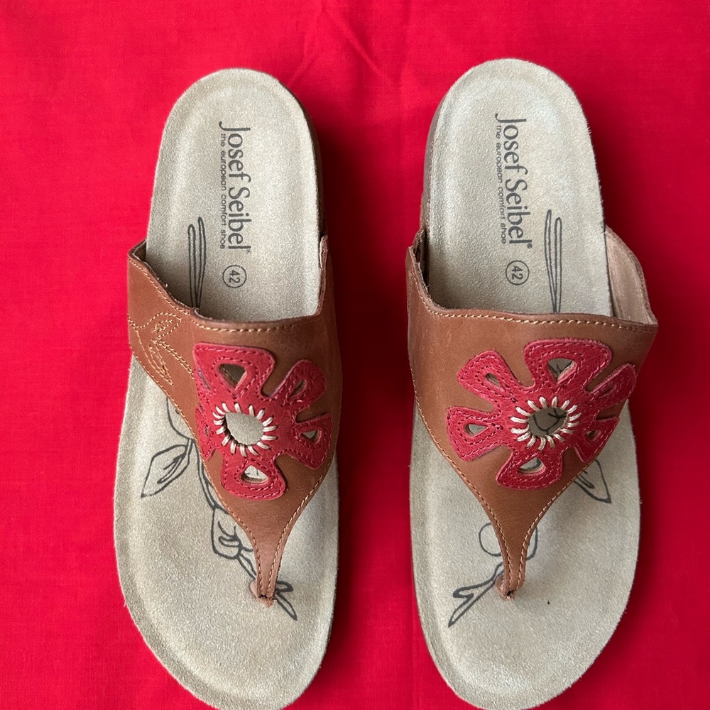 Josef Seibel Brown and Red Floral Sandals - Picture 2 of 7